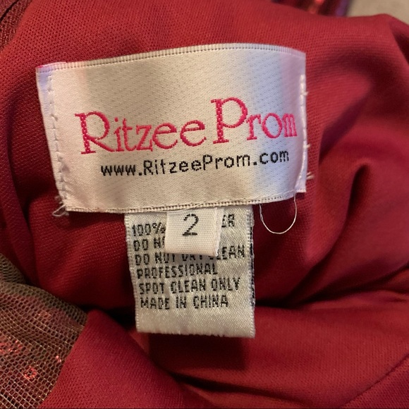 Ritzee Prom Dark Red Sparkle Dress Size 2 - Picture 7 of 9